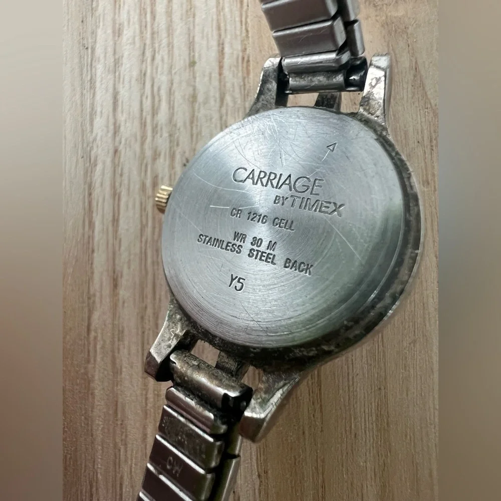 Carriage by Timex ladies two-tone bracelet watch NEW BATTERY